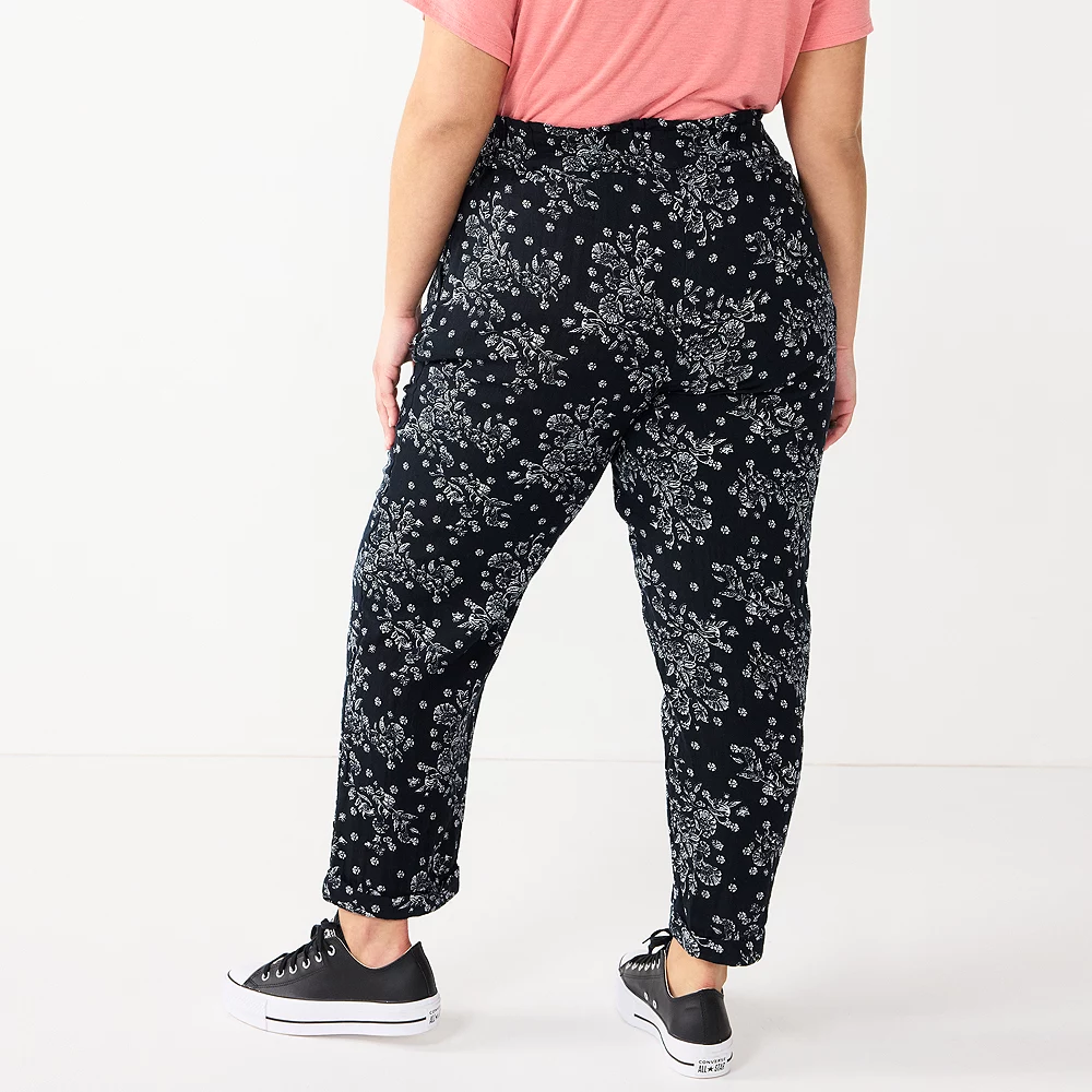 Juniors' Plus Size SO® Relaxed Tapered Leg Pants 4 Juniors' Plus Size SO® Relaxed Tapered Leg Pants - Image 2