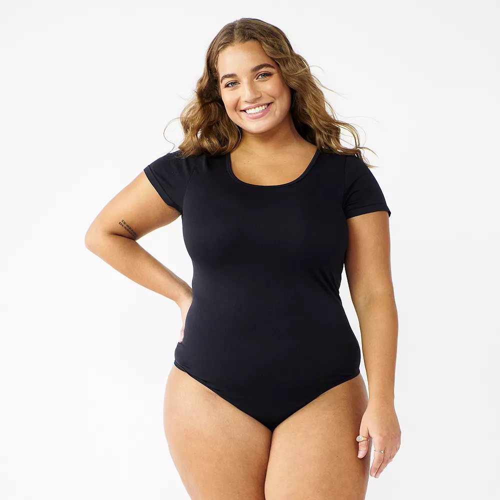 Juniors' Plus Size SO® Seamless Short Sleeve Bodysuit 4 Juniors' Plus Size SO® Seamless Short Sleeve Bodysuit - Image 2