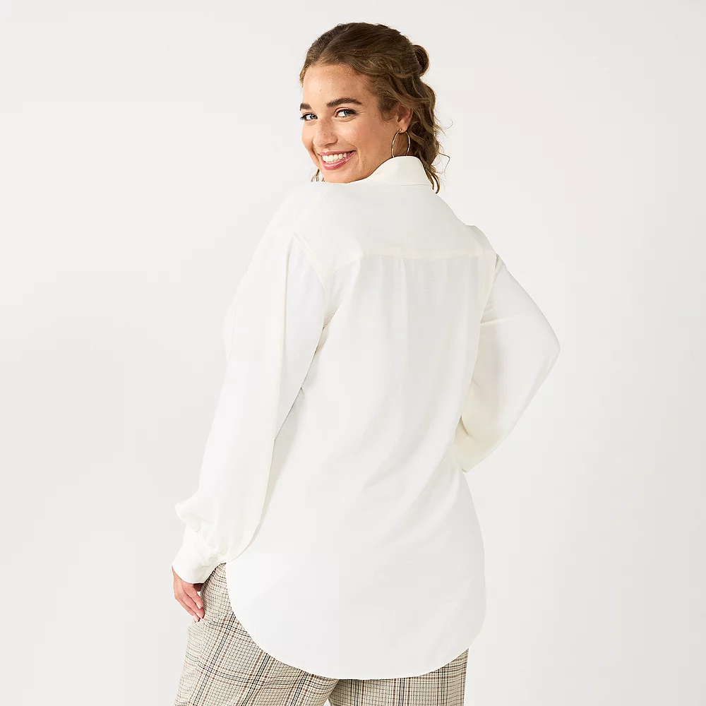 Juniors' Plus Size SO® Oversized Textured Button Front Top 4 Juniors' Plus Size SO® Oversized Textured Button Front Top - Image 2