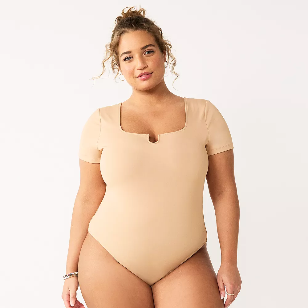 Juniors' Plus Size SO® Notch Front Contour Bodysuit 4 Juniors' Plus Size SO® Notch Front Contour Bodysuit - Image 2