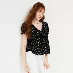 Juniors' SO® Front Cinch Top